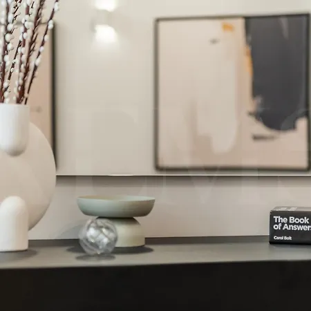 Artistic And Spacious By Rems Apartment Malaga